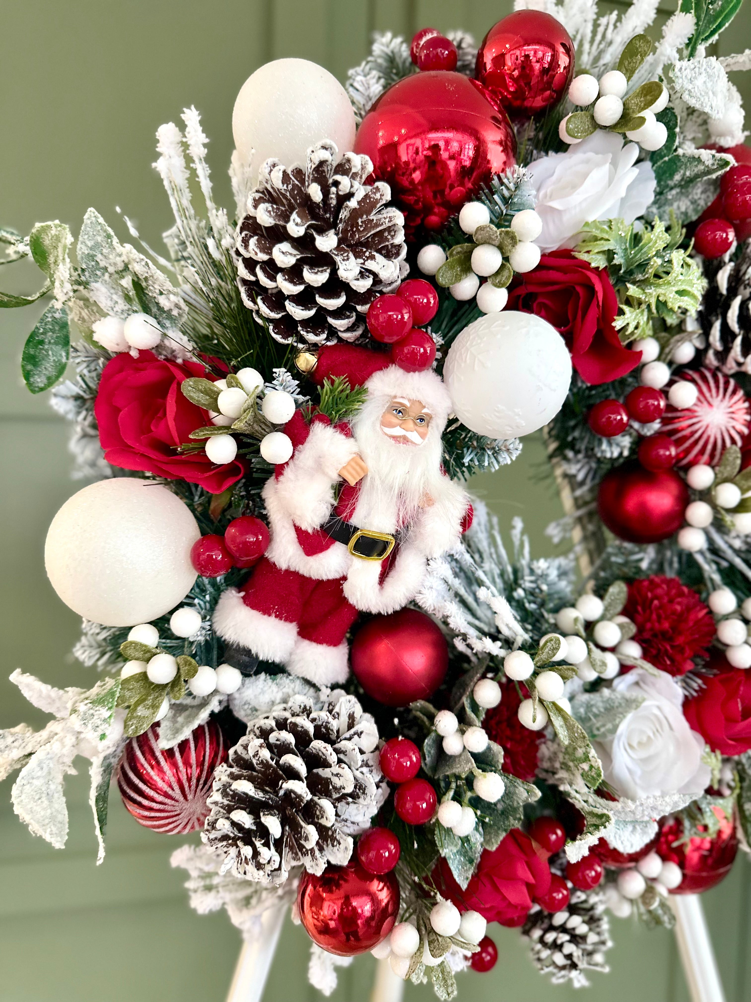 Santa Claus is coming to town