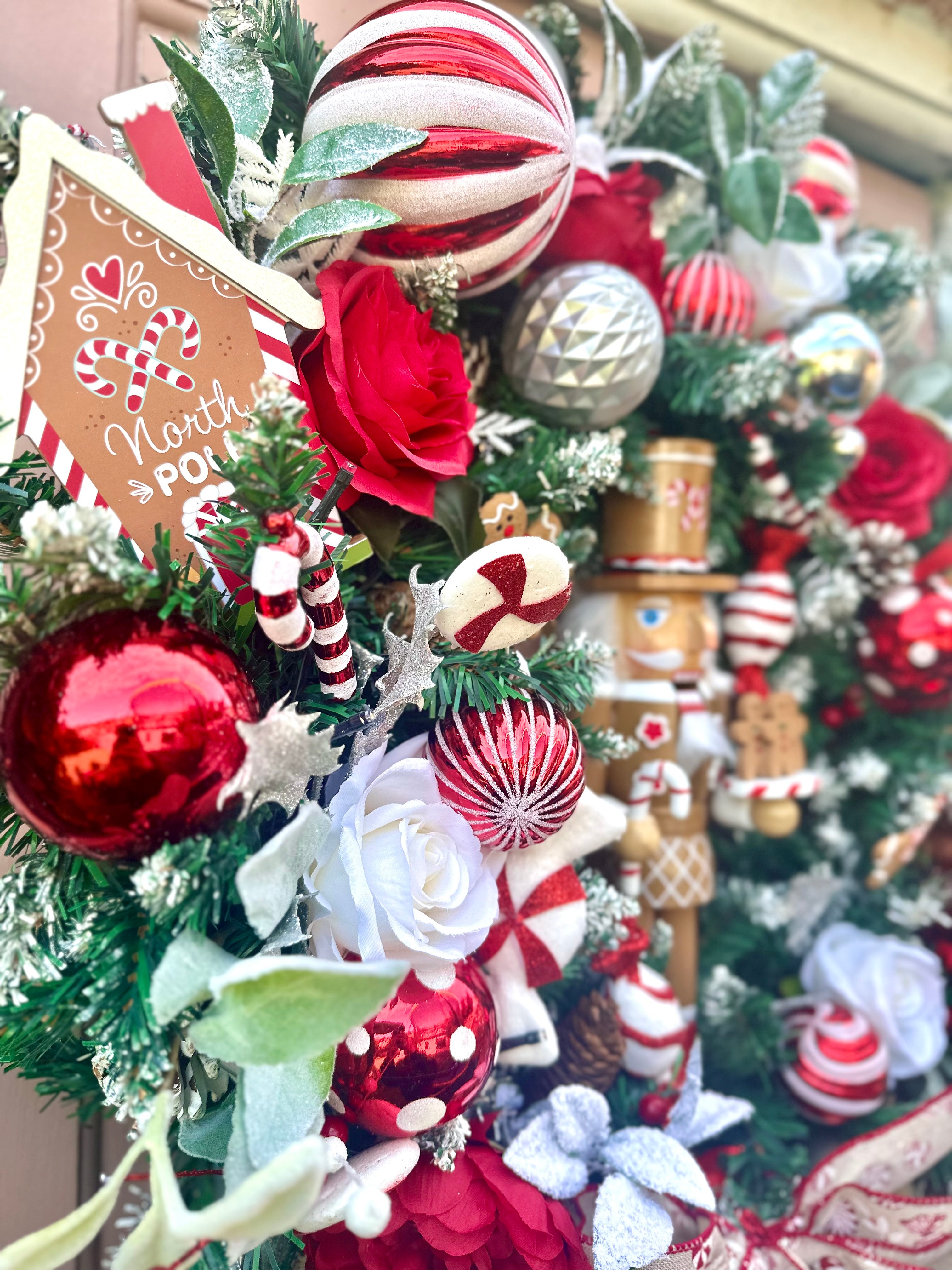 Deluxe Gingerbread Nutcracker wreath (led lights included)