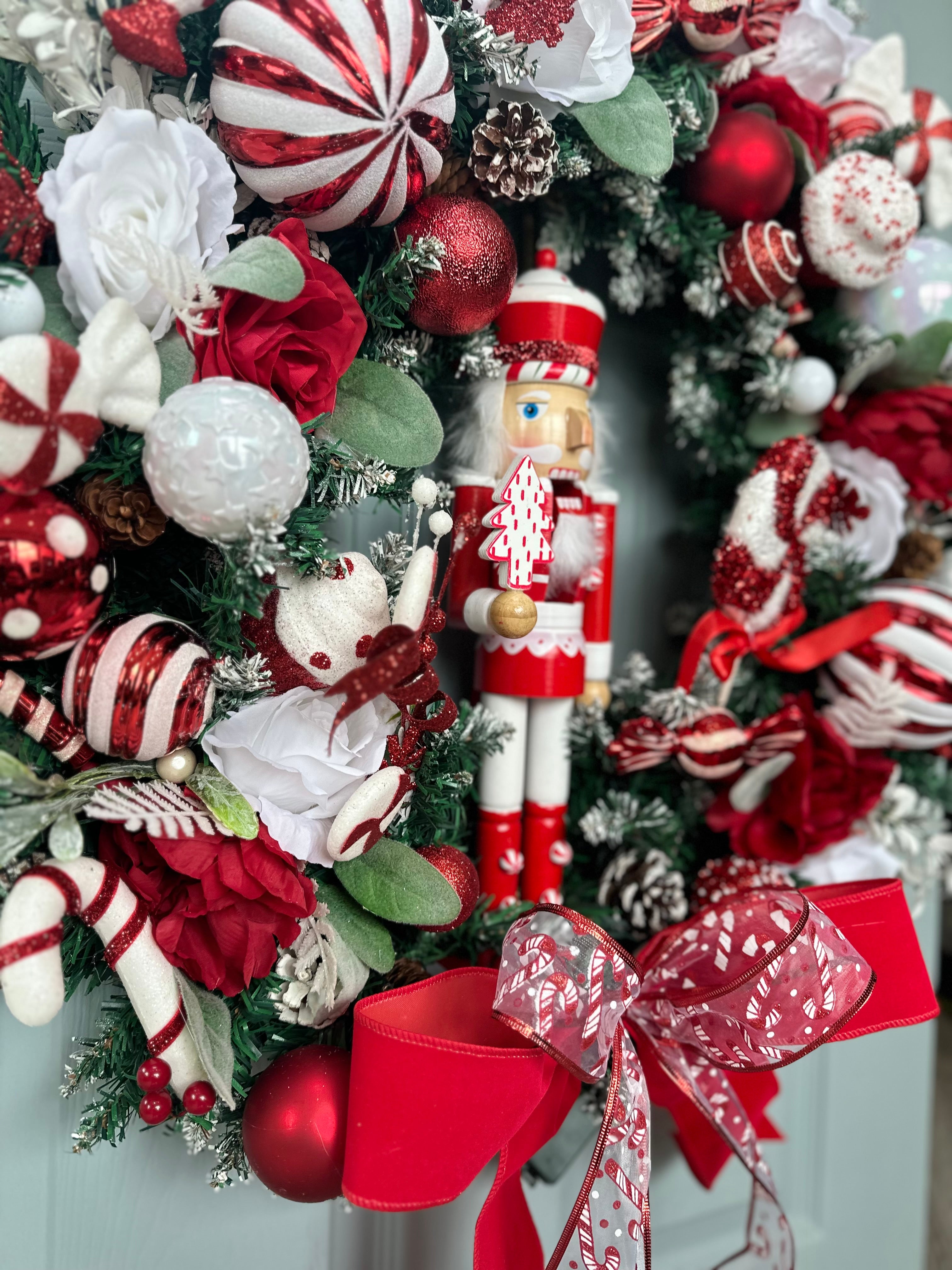 Deluxe Candy-cane Nutcracker wreath (with led lights)