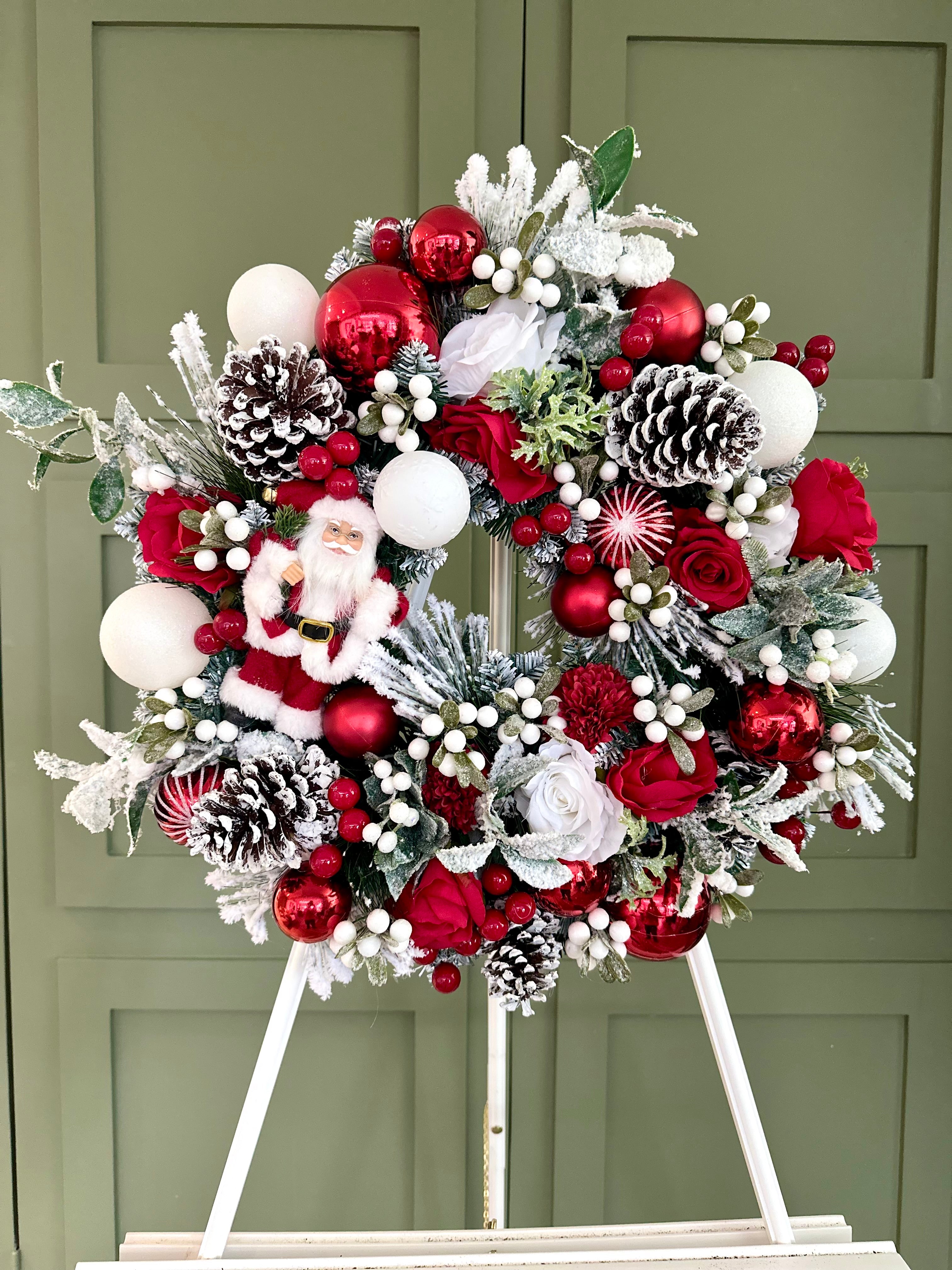 Santa Claus is coming to town