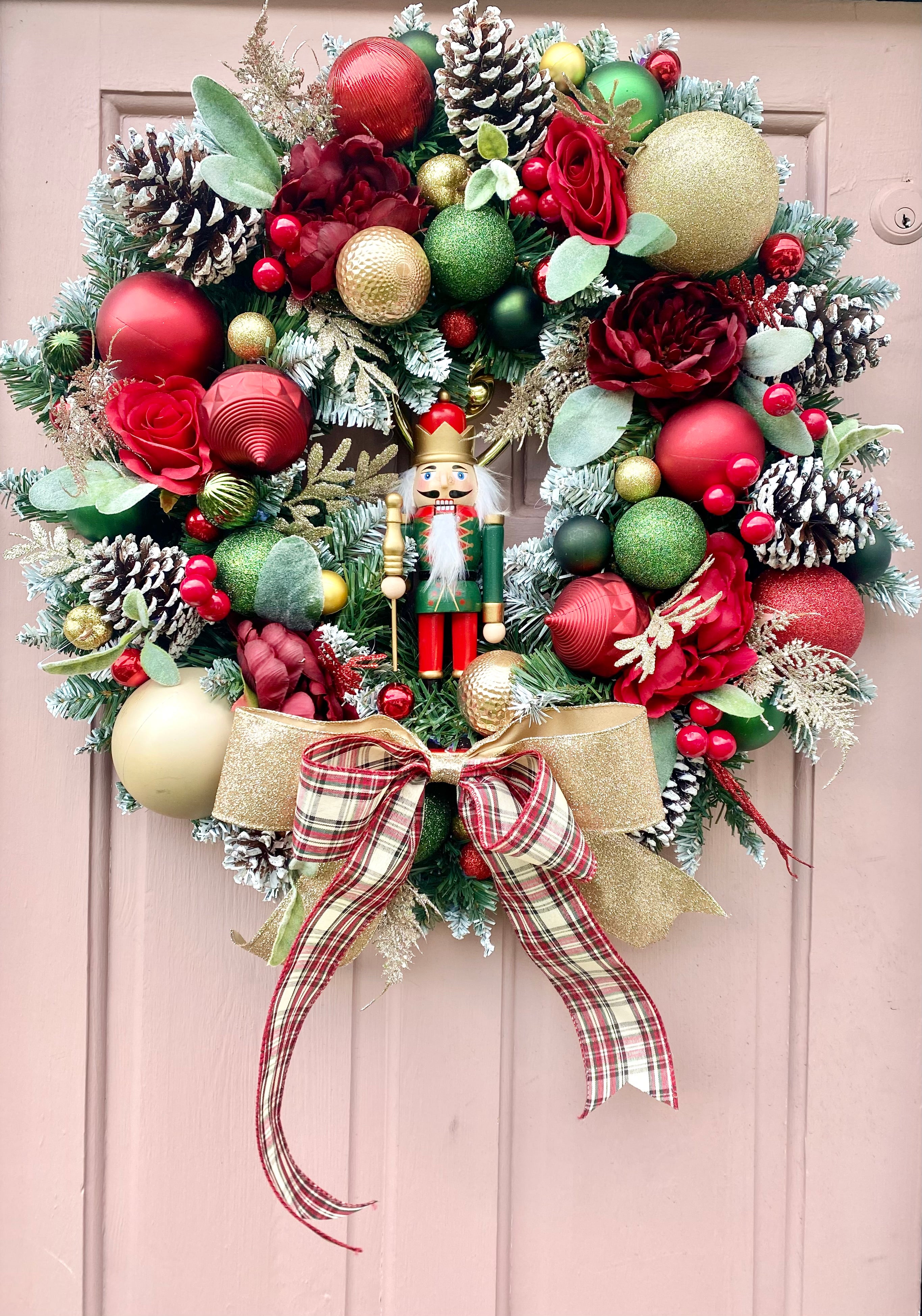 Luxury Noel wreath (matching snowy garland available)