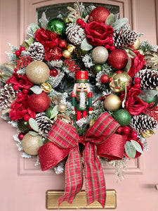 Luxury Noel wreath (matching snowy garland available)